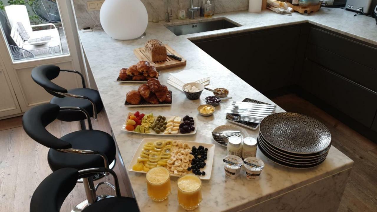 Fish Market Couette-café